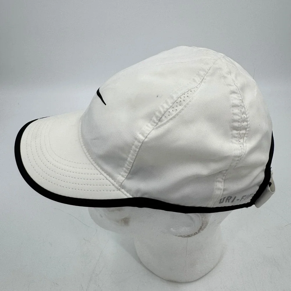 Nike Featherlight Dri-Fit White Black‎ Running Sports Baseball Cap Hat